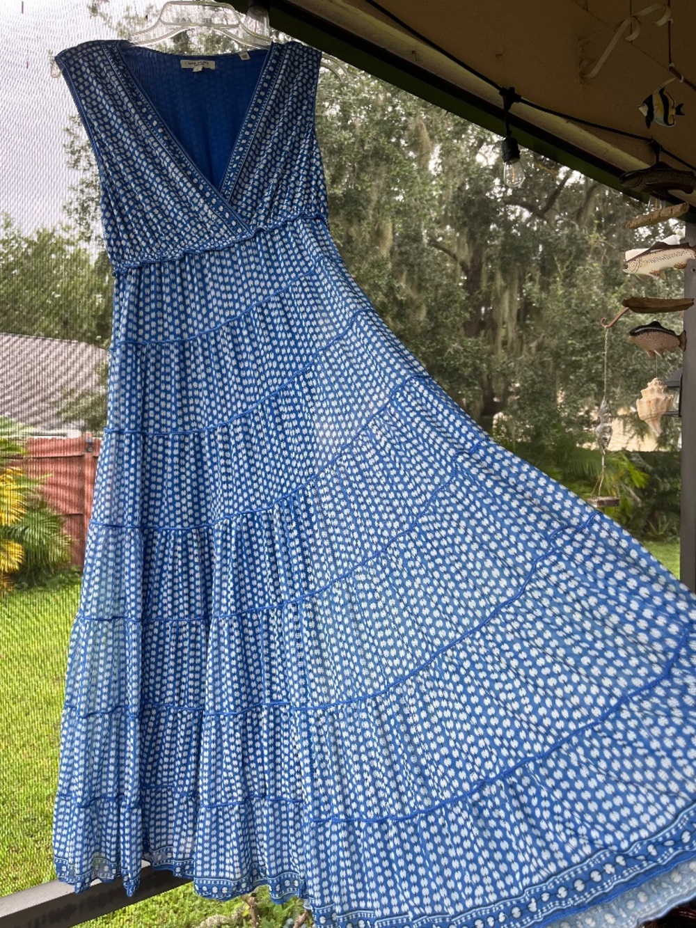 Max Studio blue and white geometric print sleeveless V-neck tiered dress